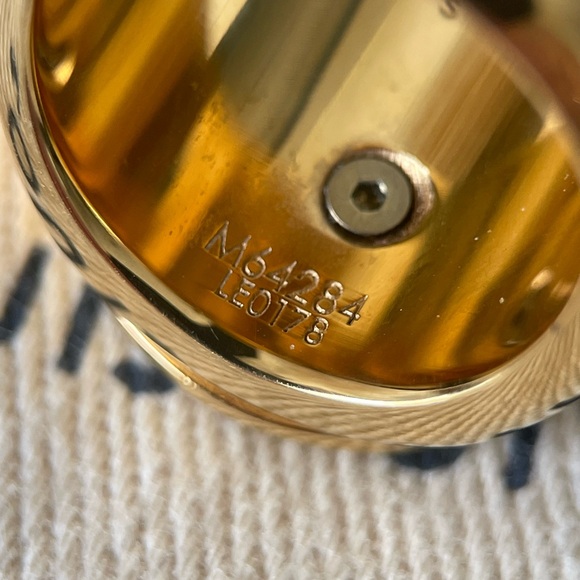 Louis Vuitton Monogram Ring - Picture 9 of 9